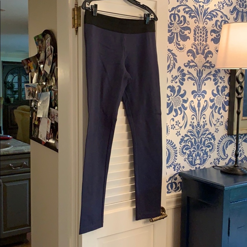BCBG stretch pants